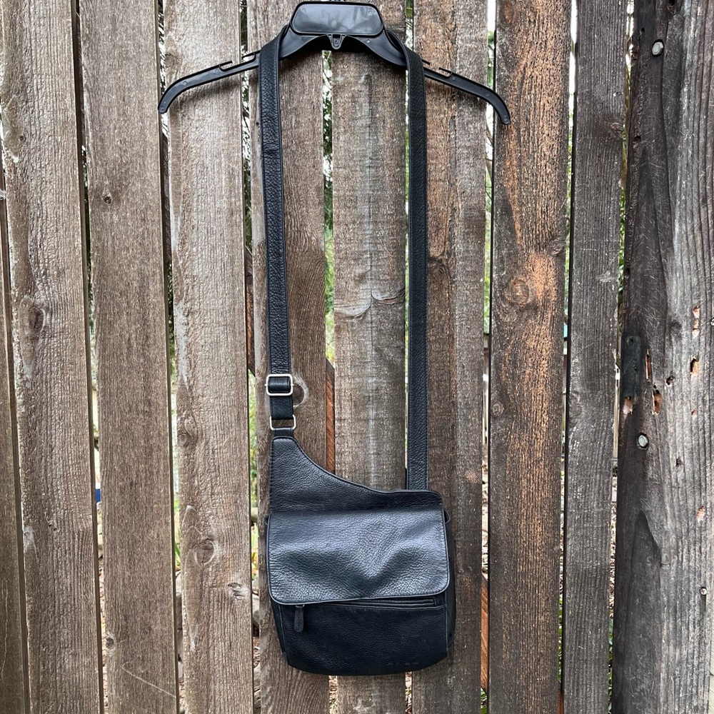 Fossil Black Pebbled Leather Crossbody Shoulder Bag Purse